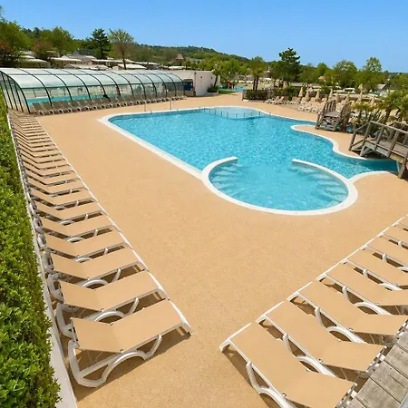 Ferienhaus Mobile Premium 6p La Vallee 5 Etoiles Piscine Houlgate